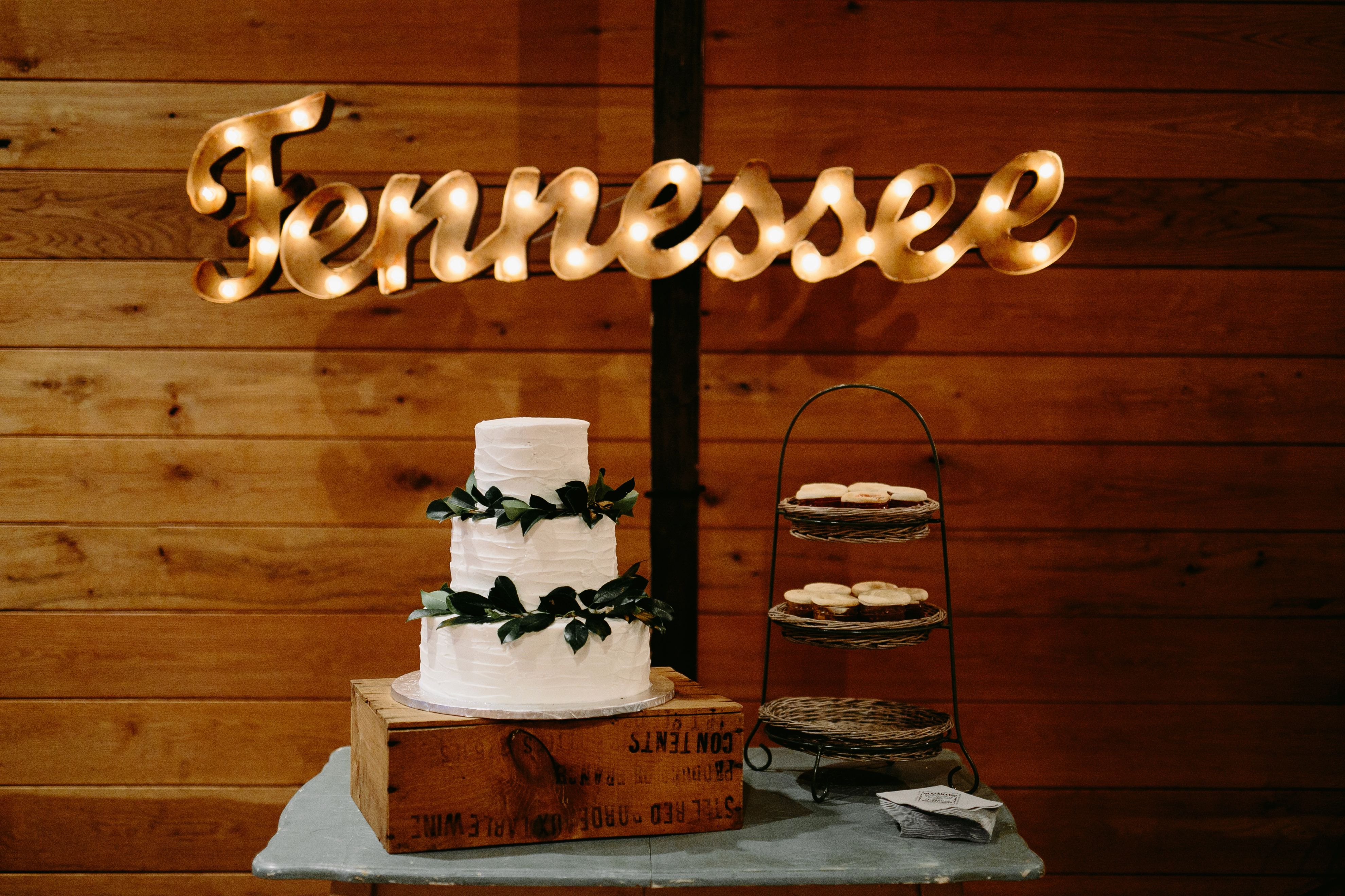 Modern Vintage Events, Trinity View Farms, Nashville Wedding Planner, Boho Wedding, Bohemian, Tuscan Wedding